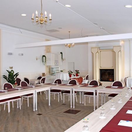 Hotel Fuerstenberger Hof ซานเทน ภายนอก รูปภาพ